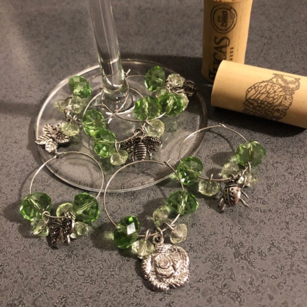 Garden delight wine charms